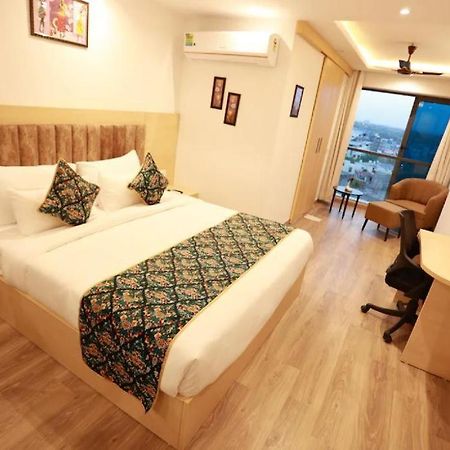 Diona Anukampa Suite With Pool Jaipur Dış mekan fotoğraf